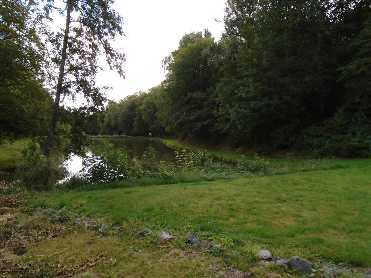 Deux Etangs Poissonneux Au Milieu Des Bois Avec Gite Moderne, La Halte Des Deux Lacs Rosée Εξωτερικό φωτογραφία