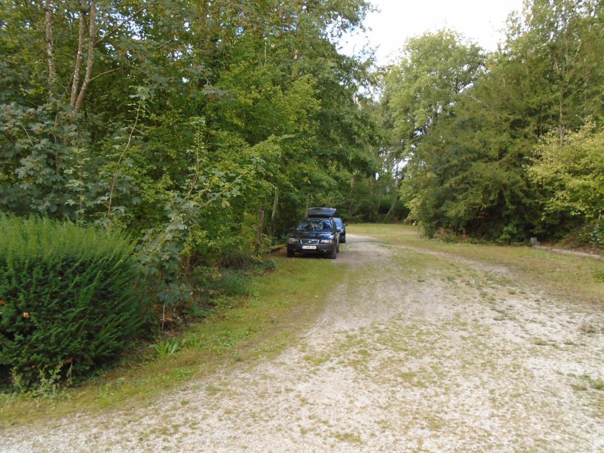 Deux Etangs Poissonneux Au Milieu Des Bois Avec Gite Moderne, La Halte Des Deux Lacs Rosée Εξωτερικό φωτογραφία