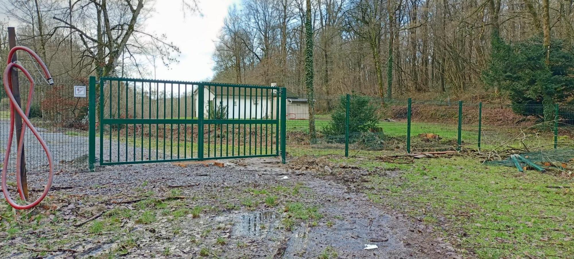 Deux Etangs Poissonneux Au Milieu Des Bois Avec Gite Moderne, La Halte Des Deux Lacs Rosée Εξωτερικό φωτογραφία