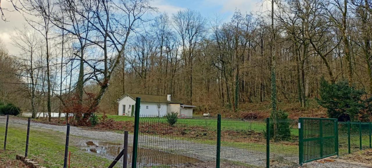 Deux Etangs Poissonneux Au Milieu Des Bois Avec Gite Moderne, La Halte Des Deux Lacs Rosée Εξωτερικό φωτογραφία